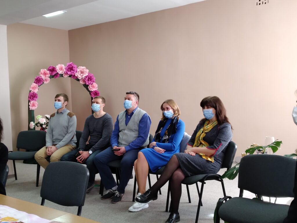 29 квітня 2021 року у Житомирі відбувся фестиваль-конкурс «Молодь обирає здоров’я», який об’єднав 25 команд із 25 територіальних громад області.