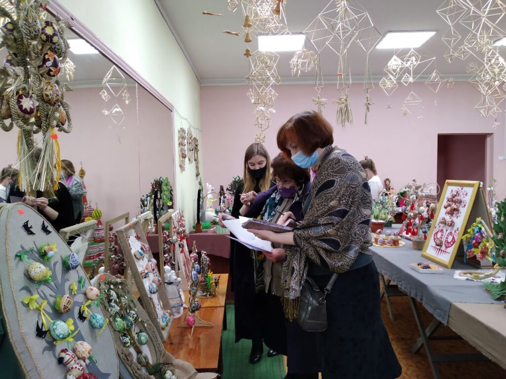 У Житомирі визначили переможців конкурсу «Великодні писанки»