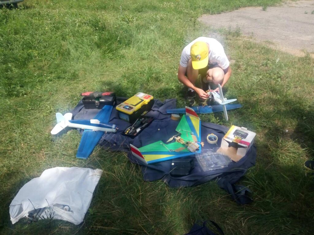 У Пулинах відбулися обласні змагання із авіамодельного спорту у класах радіокерованих моделей